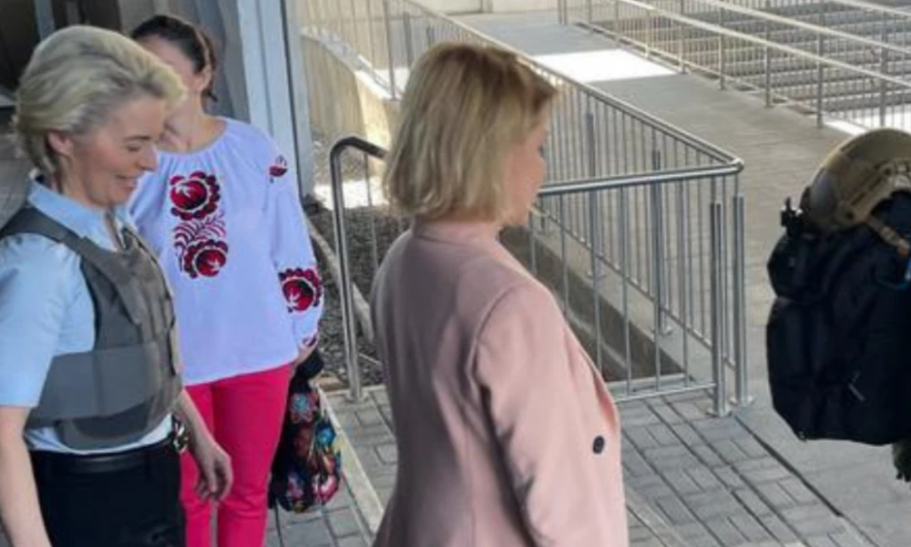 Κίεβο: Απροειδοποίητη επίσκεψη Φον ντερ Λάιεν